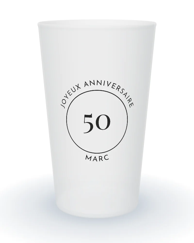 Gobelet personnalisé anniversaire minimaliste, Joyeux anniversaire en arc autour d’un cercle, âge et prénom