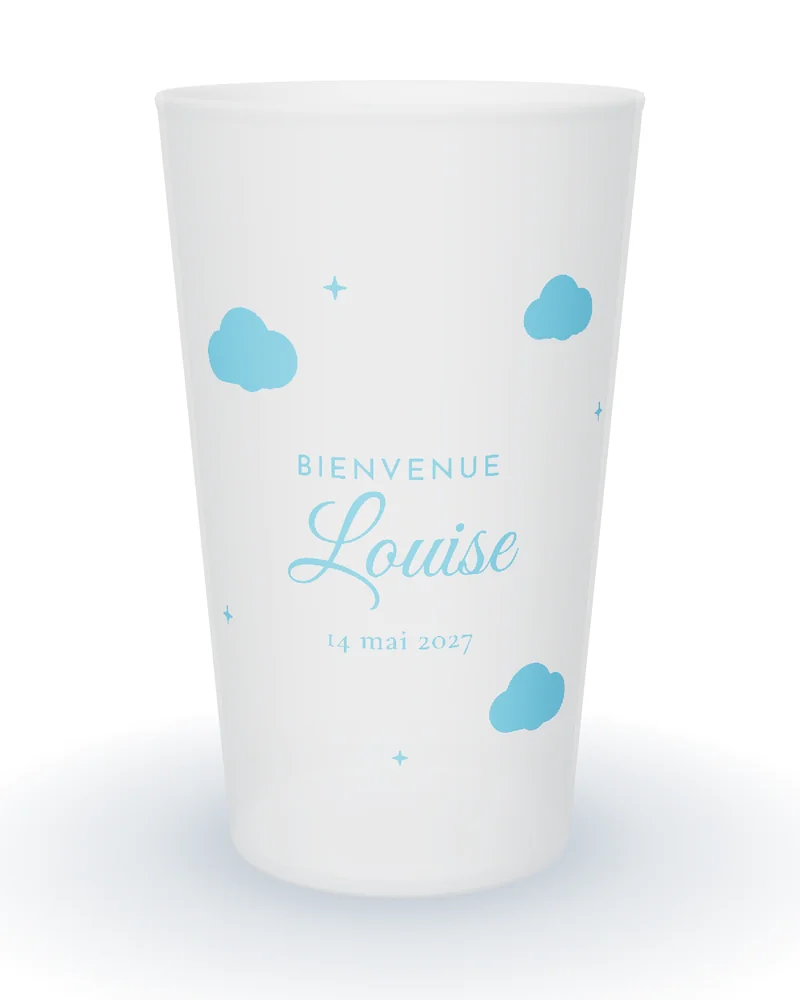 Gobelet personnalisé naissance, nuages et étoiles bleu ciel, Bienvenue et prénom en calligraphie
