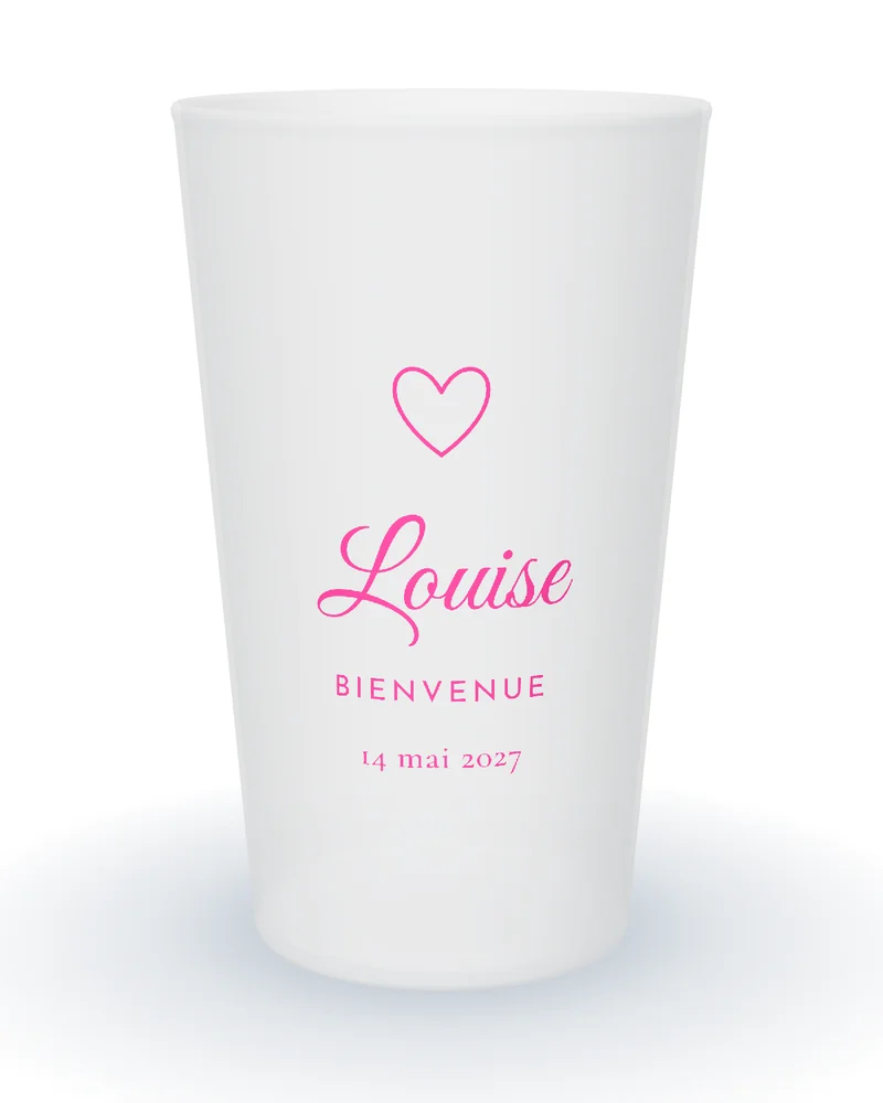 Gobelet personnalisé naissance, petit cœur dessiné d’un trait rose, prénom en calligraphie et date