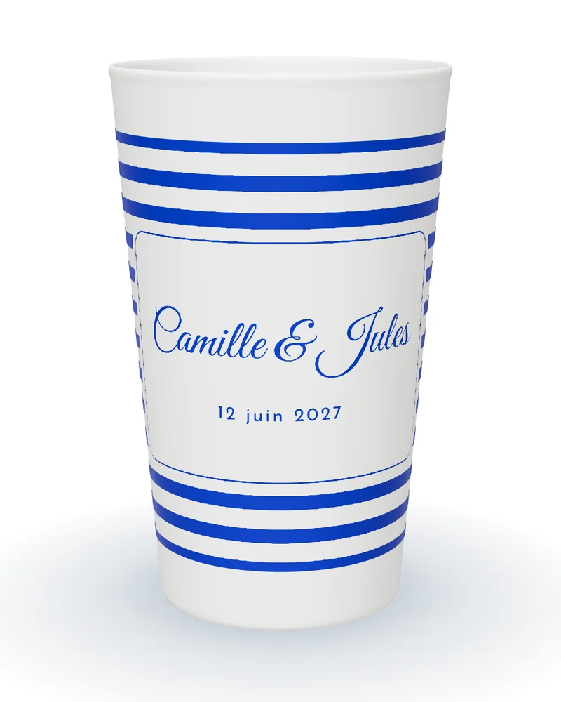 Gobelet personnalisé mariage Dolce Vita blanc, rayures bleues façon Riviera et prénoms dans un cartouche